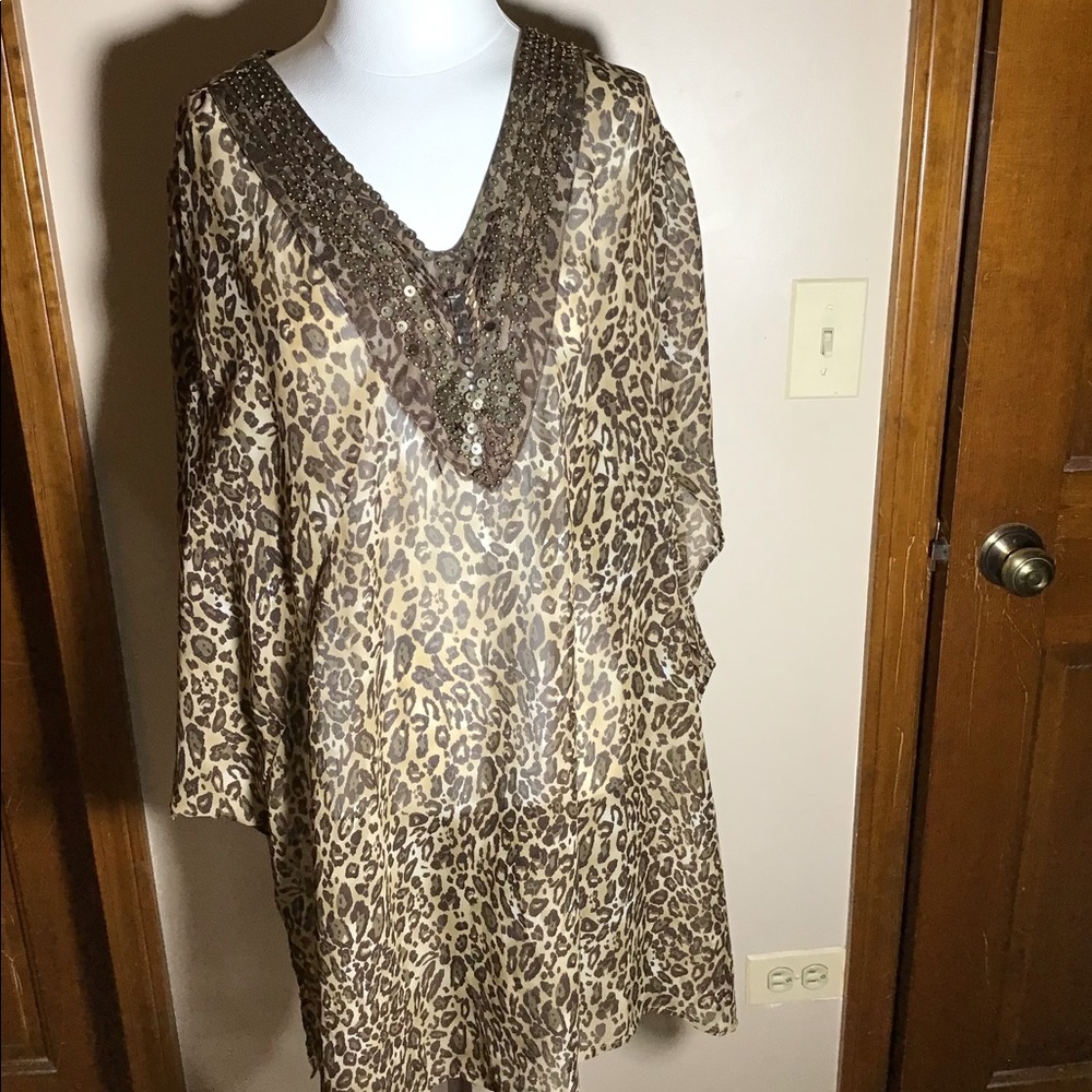 Added Dimensions Women’s Top a size 22/24